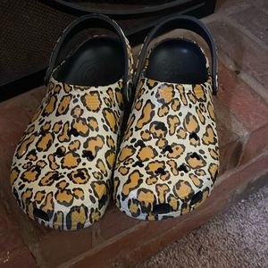 Disney’s Animal Kingdom crocs